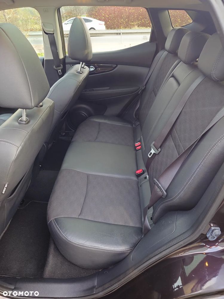 Nissan Qashqai 1.6 dCi Xtronic TEKNA+ - 7