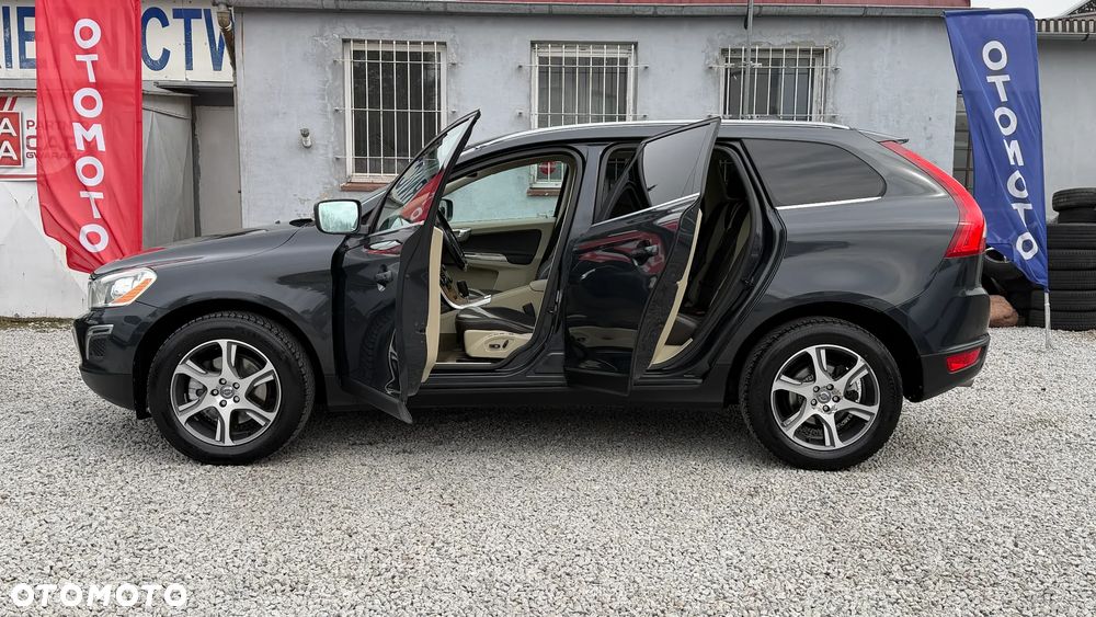 Volvo XC 60 D5 AWD Summum - 17