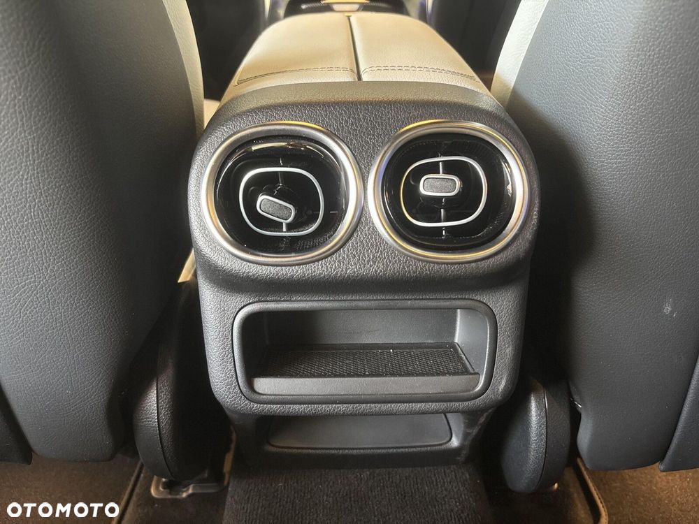 Mercedes-Benz GLC - 25