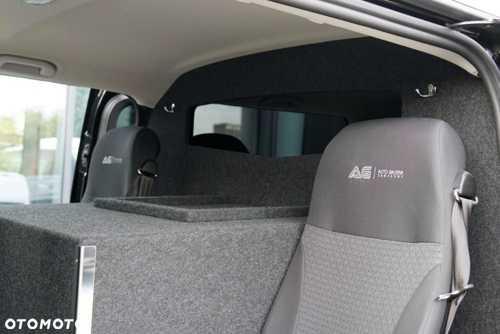 Mercedes-Benz VITO - 23