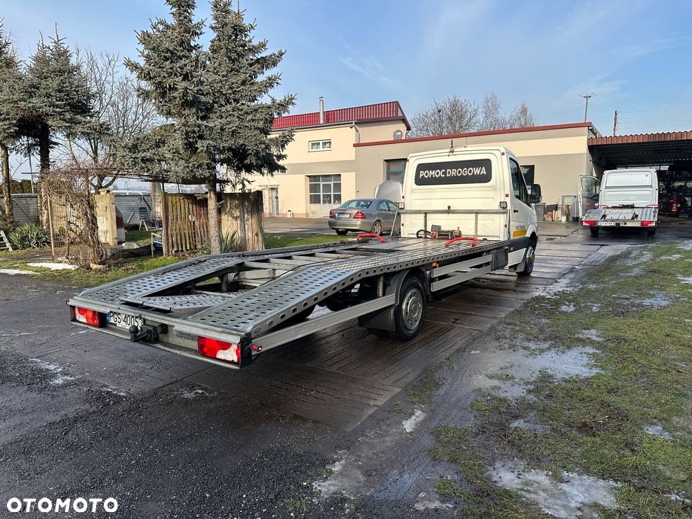 Mercedes-Benz Sprinter - 21