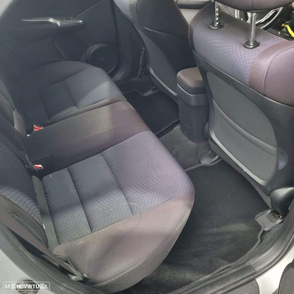 Honda Civic 1.4 i-VTEC Elegance - 21