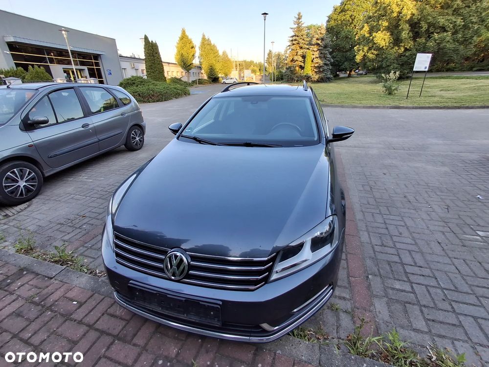 Volkswagen Passat - 2