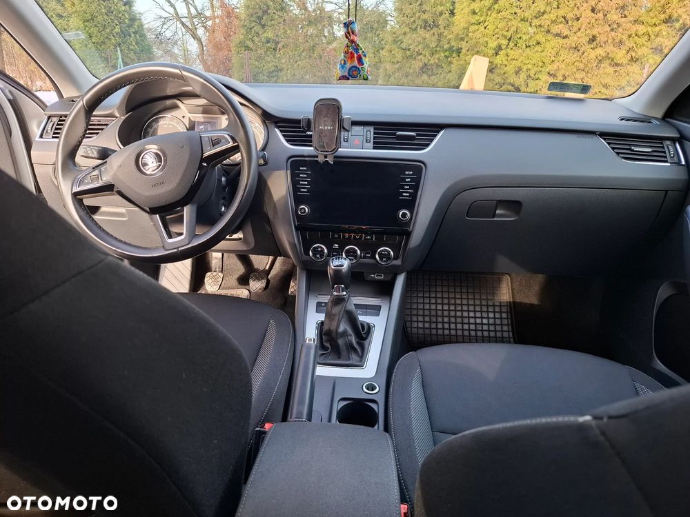 Skoda Octavia 1.6 TDI SCR Ambition - 9