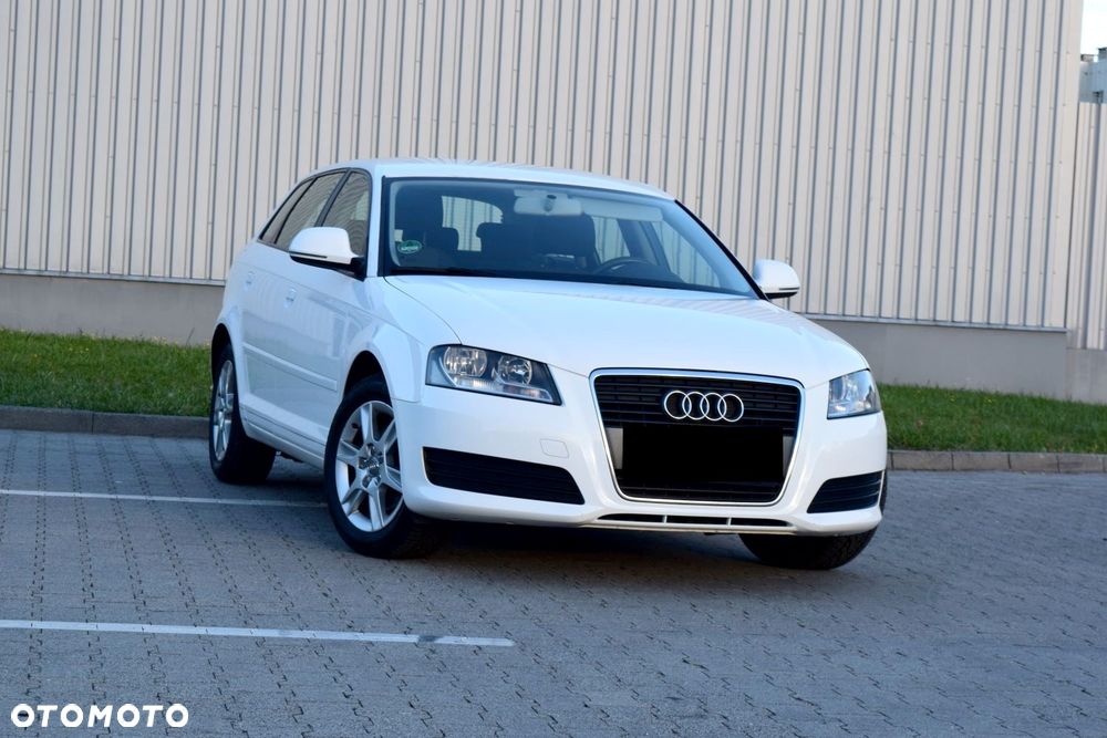 Audi A3 Sportback 1.6 Ambiente - 2