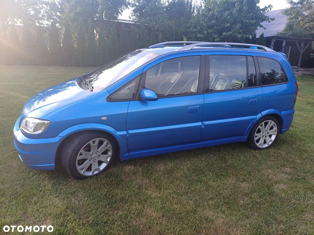 Opel Zafira - 1