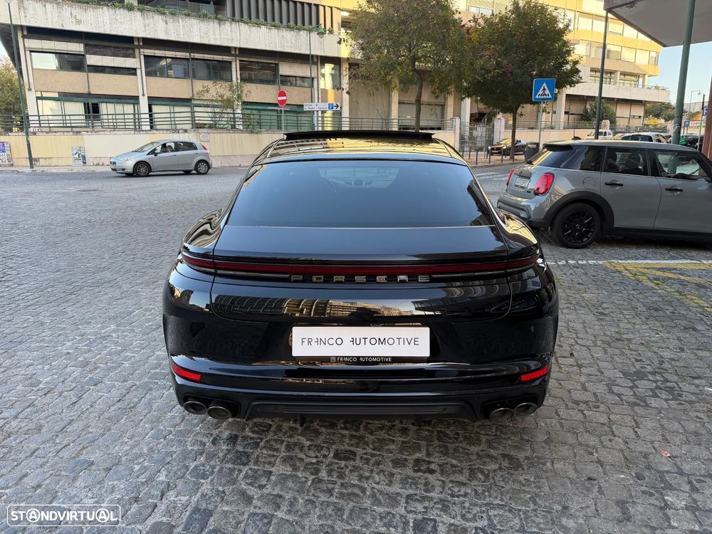 Porsche Panamera 4 E-Hybrid Executive - 4