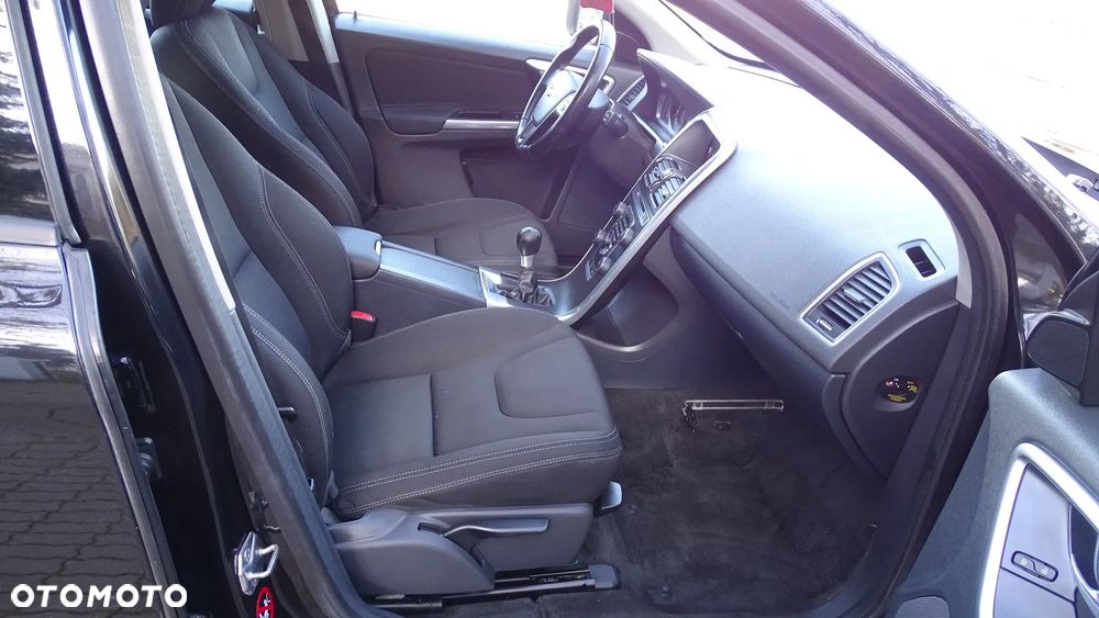 Volvo XC 60 D3 Base - 12