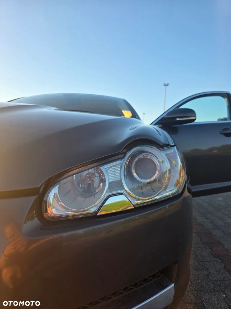Jaguar XF 3.0 V6 D Premium Luxury - 17