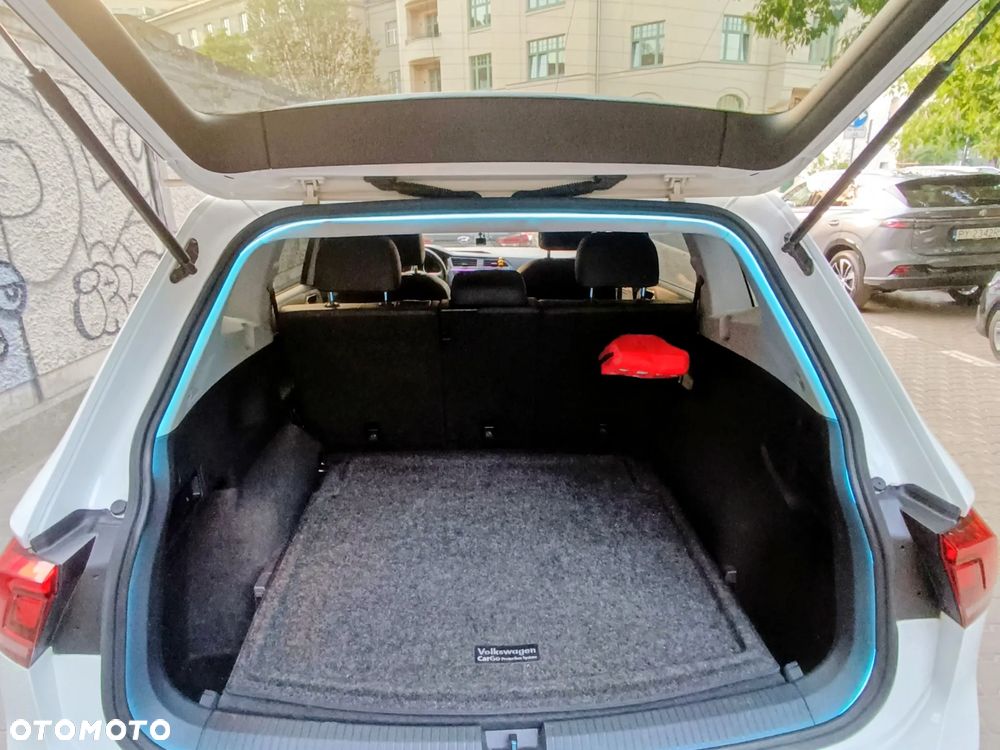 Volkswagen Tiguan Allspace - 16
