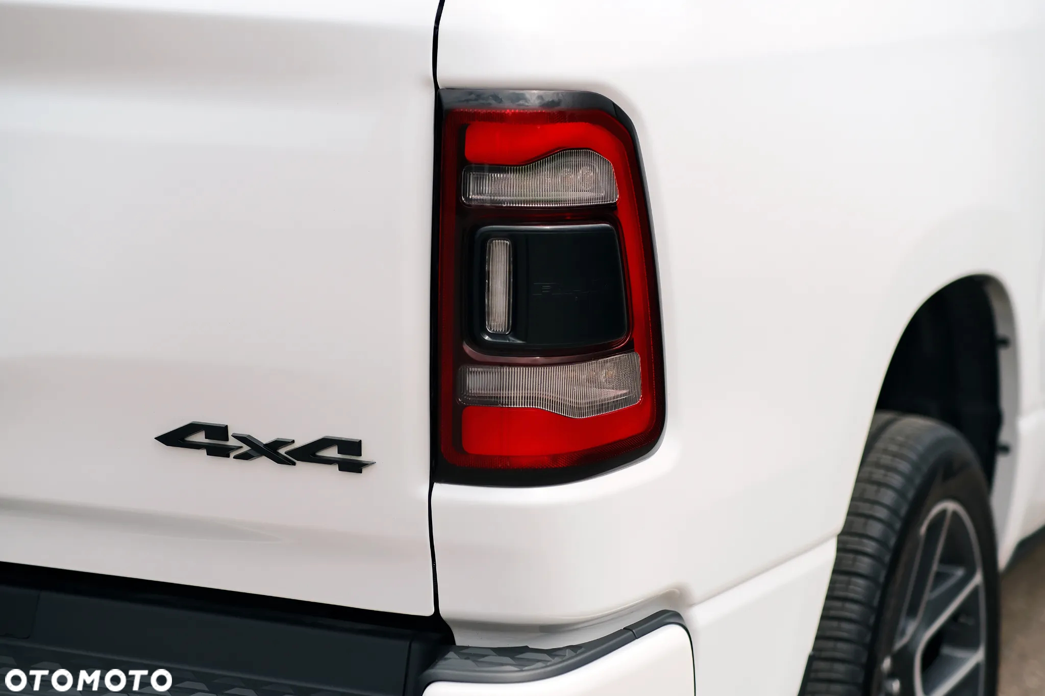 RAM 1500 5.7 Crew Cab Shortbed Laramie Sport - 17