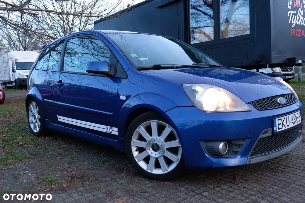 Ford Fiesta - 10