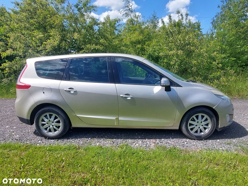 Renault Grand Scenic - 2