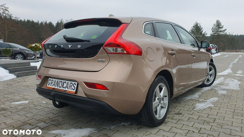 Volvo V40 D2 Momentum - 2