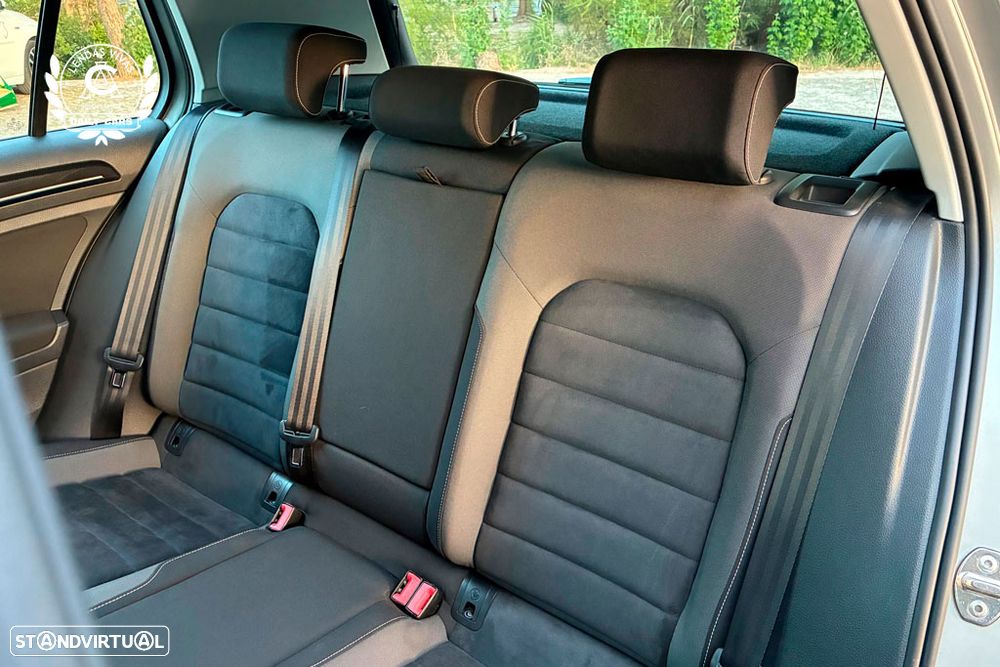 VW Golf 1.6 TDi Highline - 17