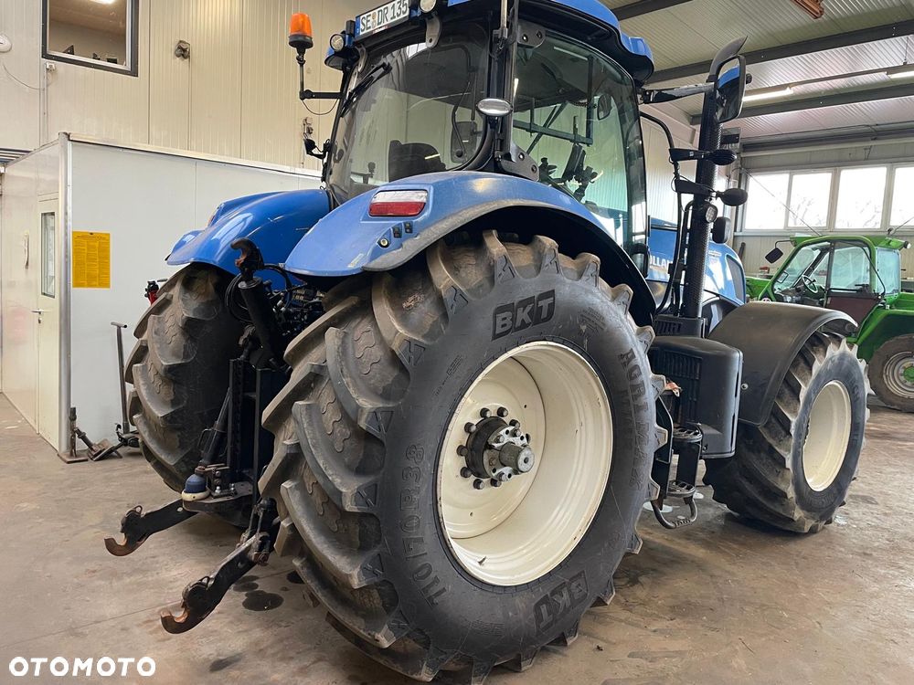 New Holland T7.220 - 2