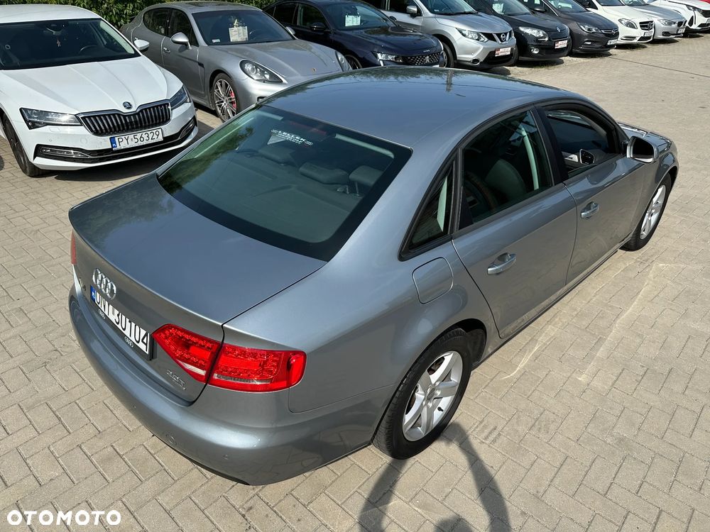 Audi A4 Limousine - 33