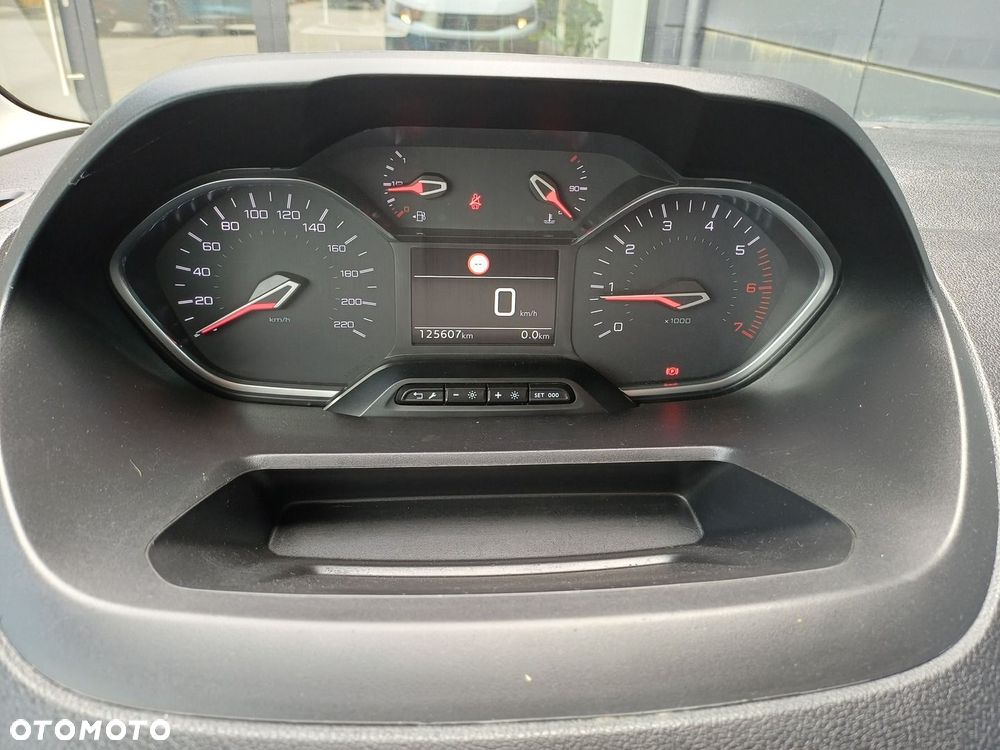 Peugeot Rifter 1.5 BlueHDI Active S&S - 25