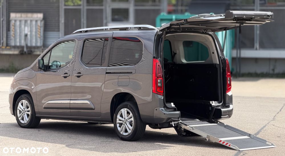 Toyota Proace City Verso Long 1.2 D-4T Business - 2