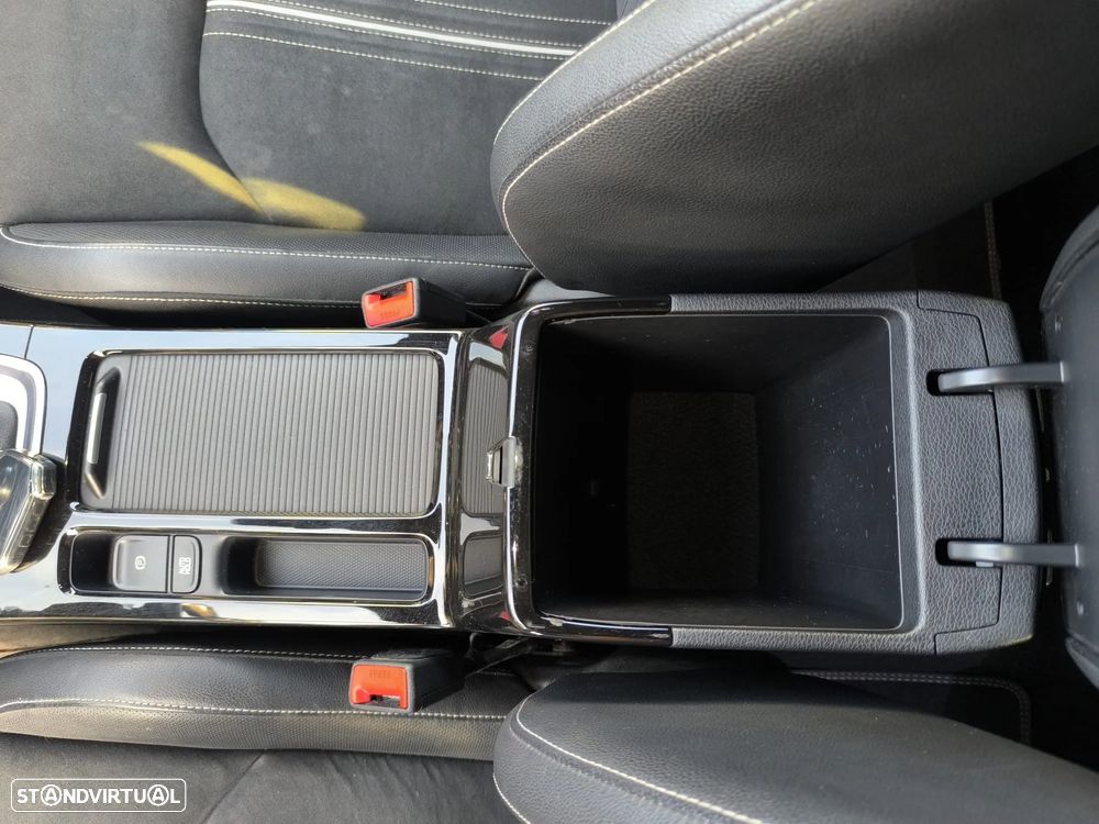 Kia Ceed 1.6 CRDi GT Line 7DCT - 43