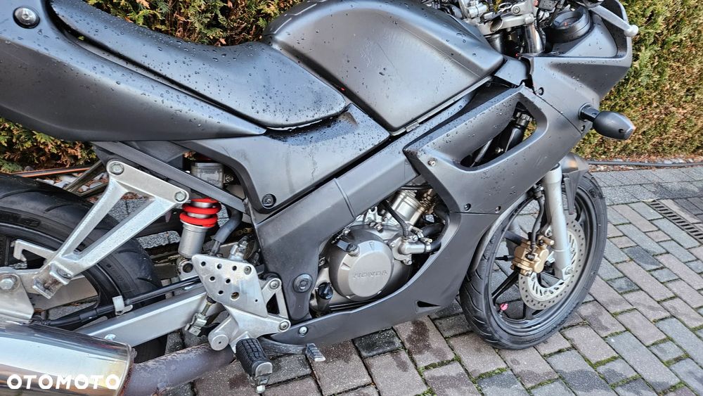 Honda CBR - 13