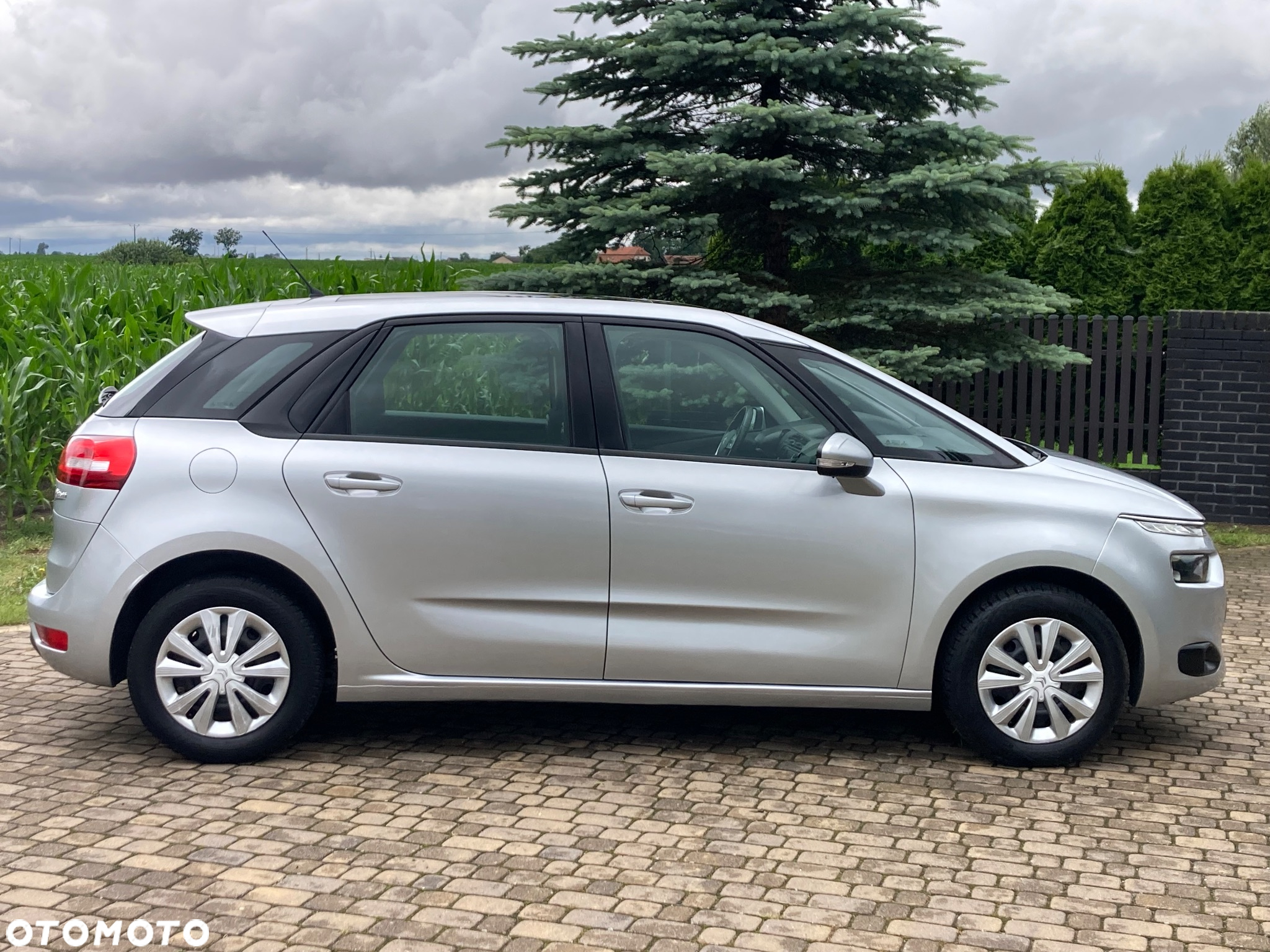 Citroën C4 Picasso - 11