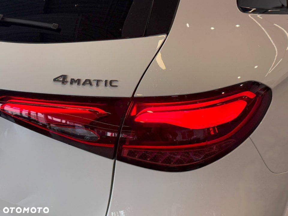 Mercedes-Benz GLC - 8