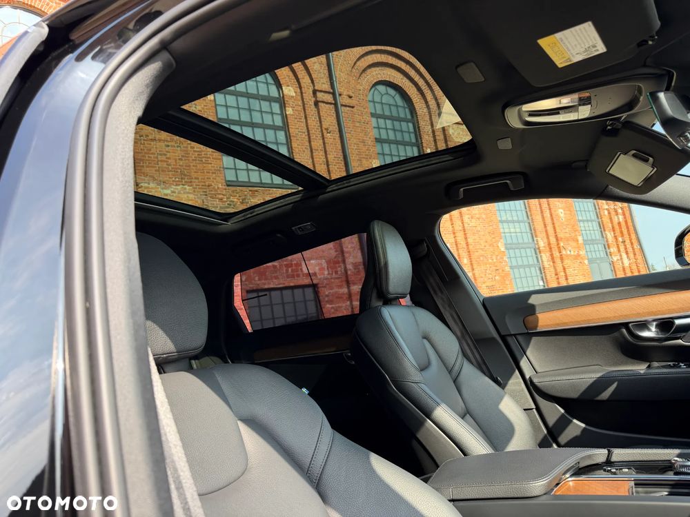 Volvo S90 - 16