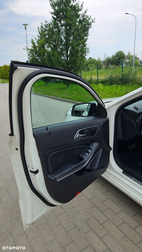Mercedes-Benz Klasa A 180 (BlueEFFICIENCY) 7G-DCT - 22