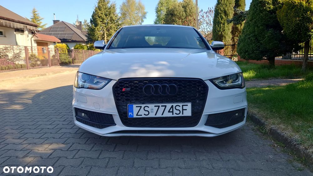 Audi S4 Limousine - 1