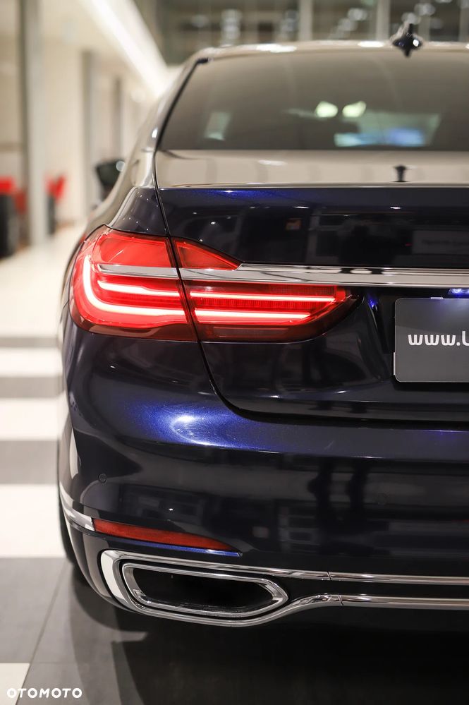 BMW Seria 7 730d xDrive - 10