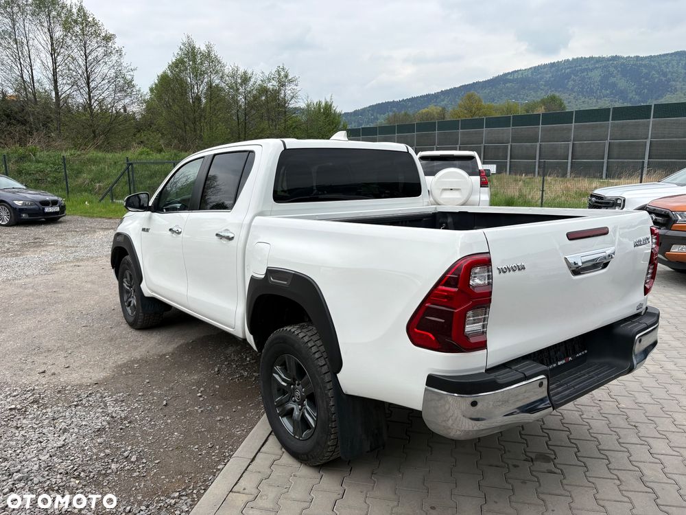 Toyota Hilux 2.8 D-4D Double Cab SR5+ 4x4 - 13