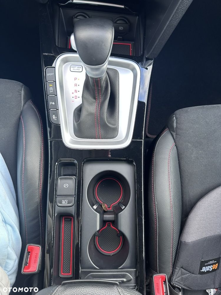 Kia ProCeed 1.6 T-GDI GT DCT - 15