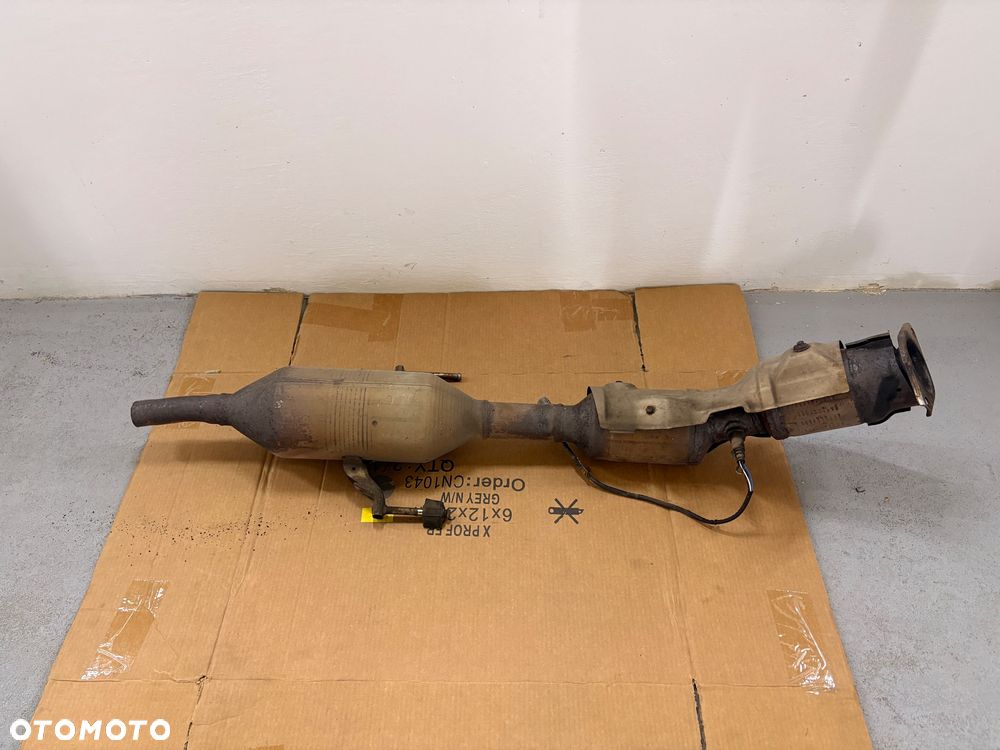 Katalizator Toyota Prius Plus 1.8 Hybrid - 2