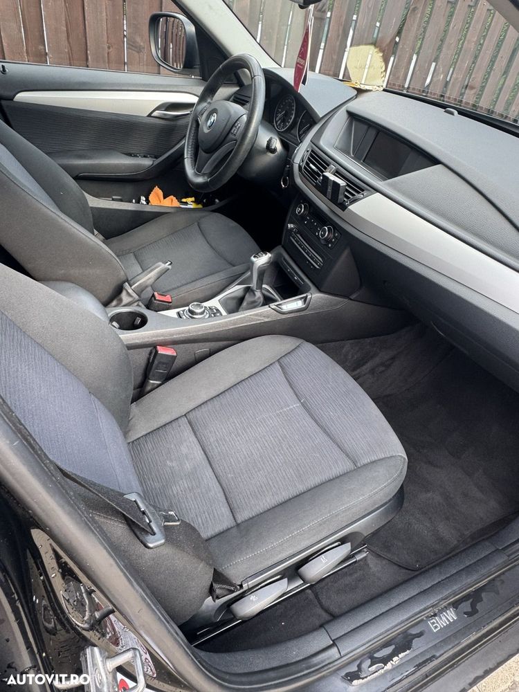 BMW X1 sDrive18d Sport Line - 4
