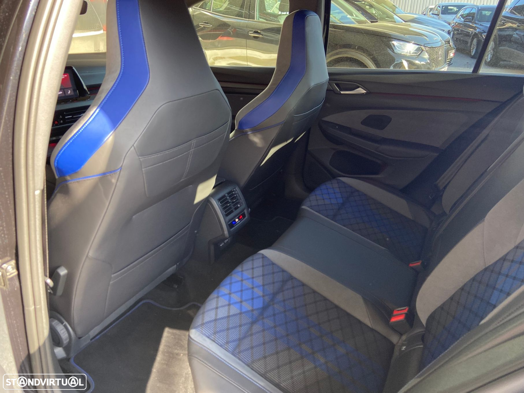 VW Golf - 41