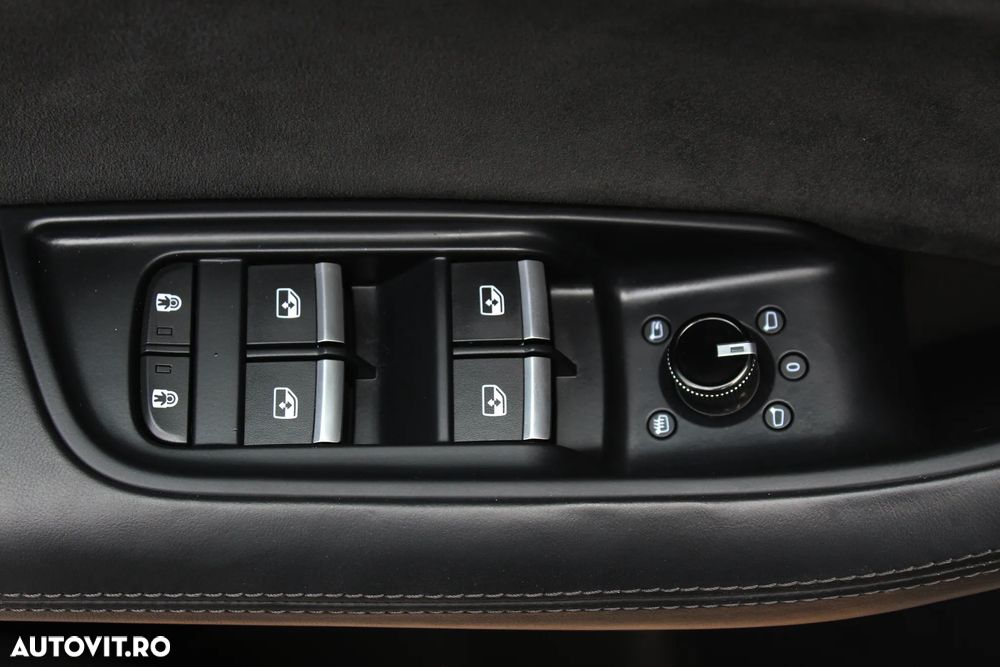 Audi RS Q8 RSQ8 4.0 TFSI quattro MHEV Tiptronic - 23