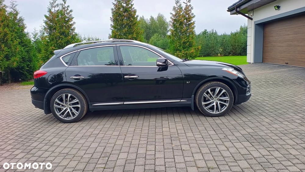 Infiniti Q50 - 3