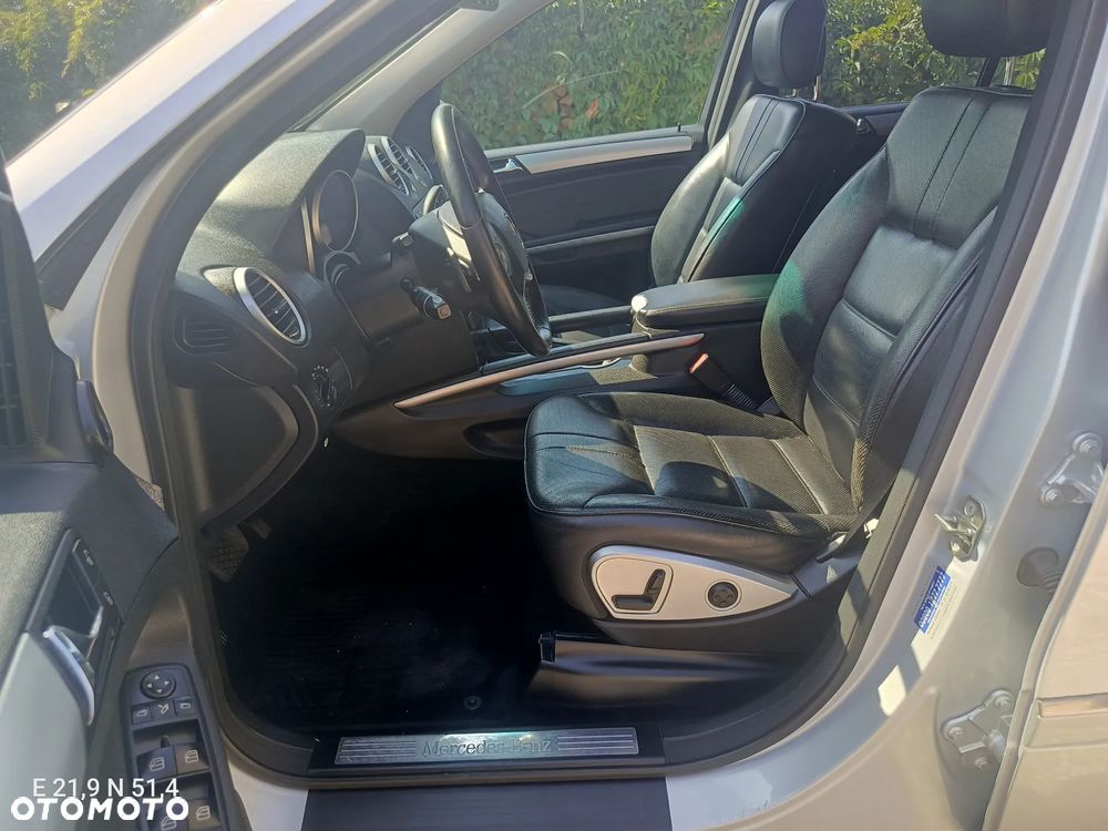 Mercedes-Benz ML - 10