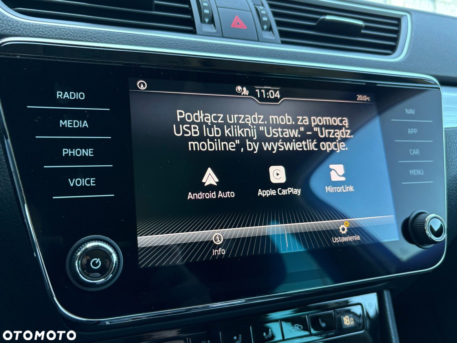 Skoda Superb 2.0 TDI SCR Ambition DSG - 32