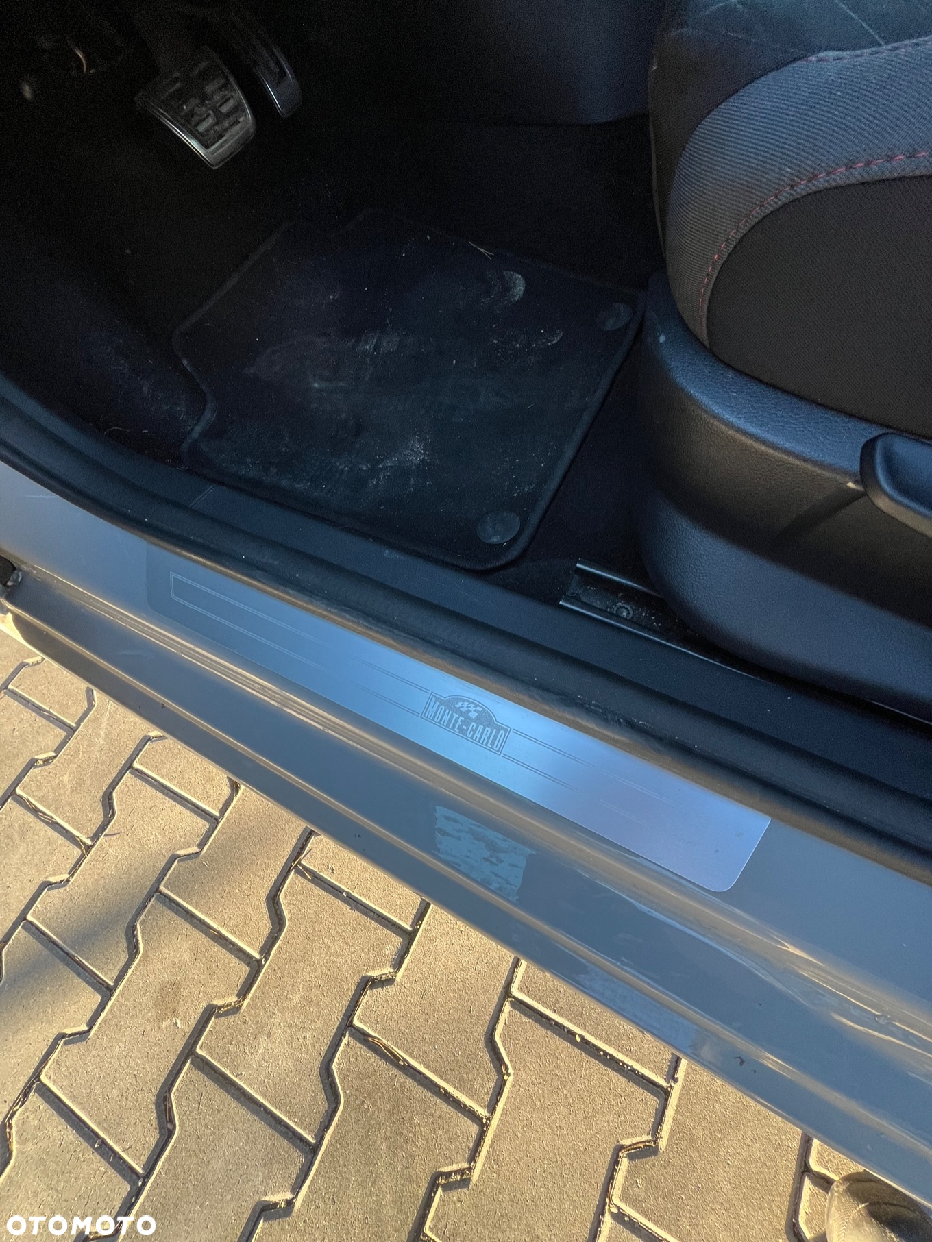Skoda Fabia 1.0 TSI Monte Carlo DSG - 17