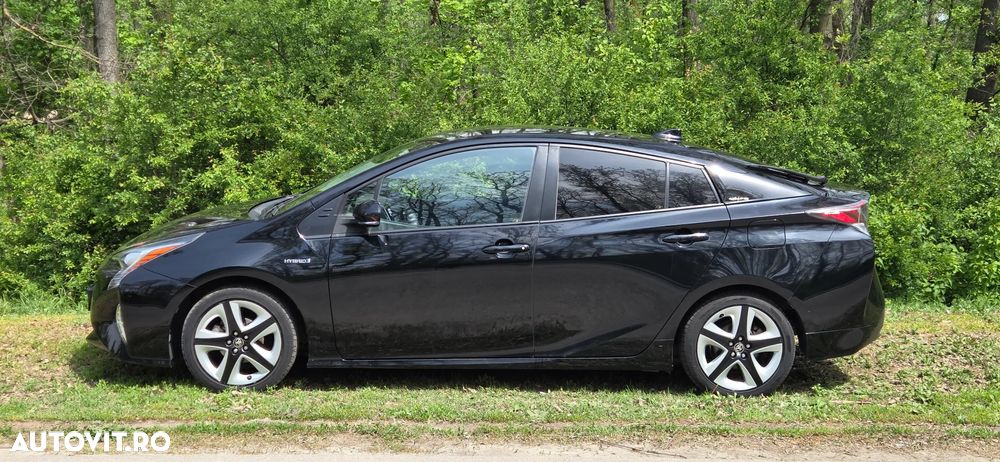 Toyota Prius 1.8 Dual VVT-i Sol+ - 3