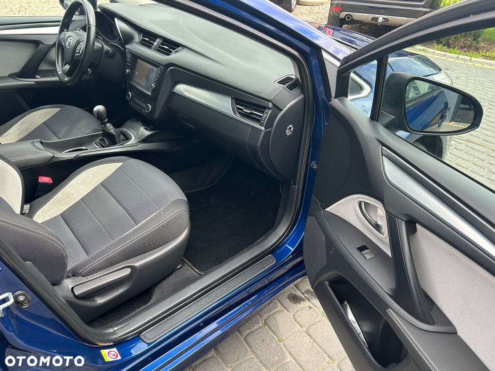 Toyota Avensis 2.0 D-4D Active Business - 28