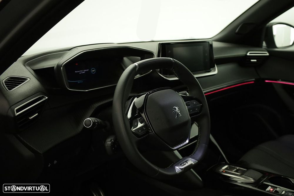 Peugeot e-2008 50 kWh GT - 8