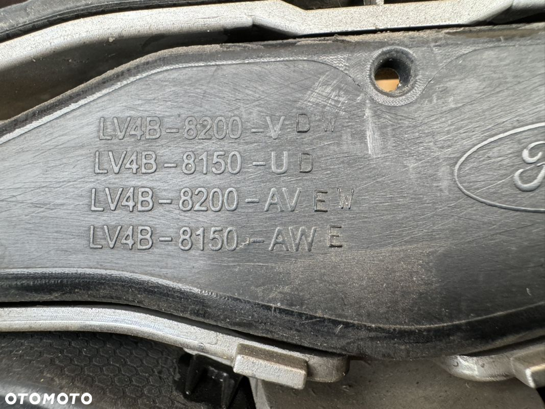 GRILL ATRAPA CHŁODNICY FORD KUGA MK3 19+ VIGNALE NA CHROM LV4B-8200-V LV4B-8150-U ORYGINAŁ - 8