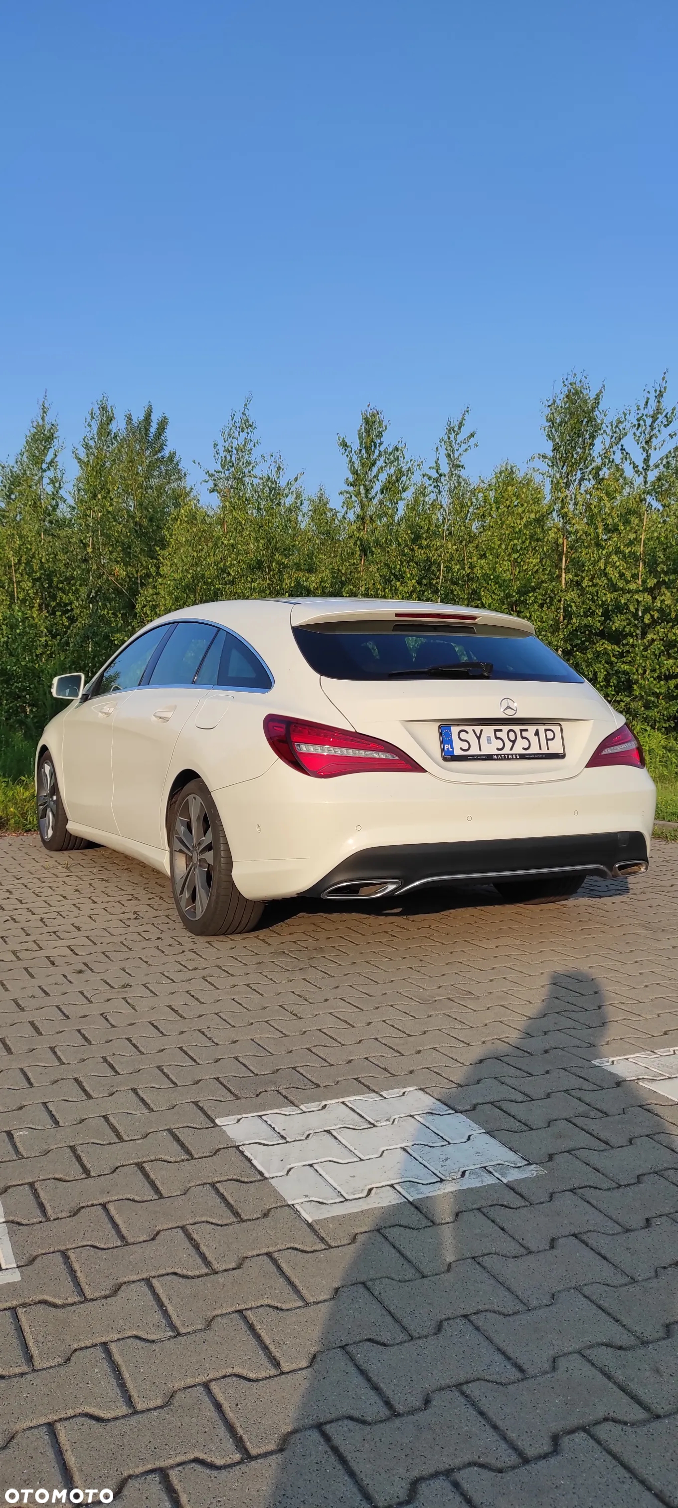 Mercedes-Benz CLA Shooting Brake 200 d - 21