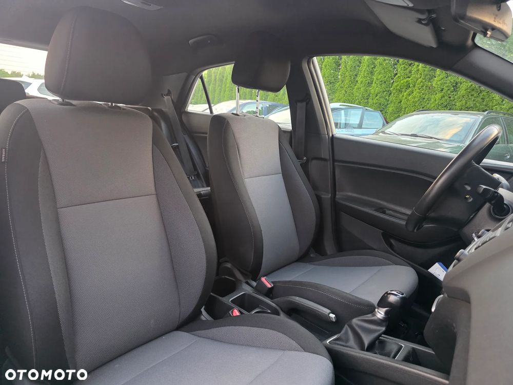 Hyundai i20 - 22