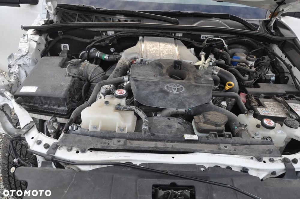 Toyota Hilux 2.4 D-4D Extra Cab DLX 4x4 - 25