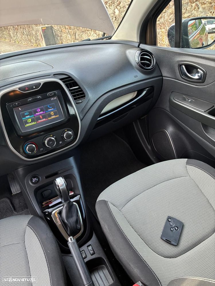 Renault Captur 1.5 dCi EDC - 12