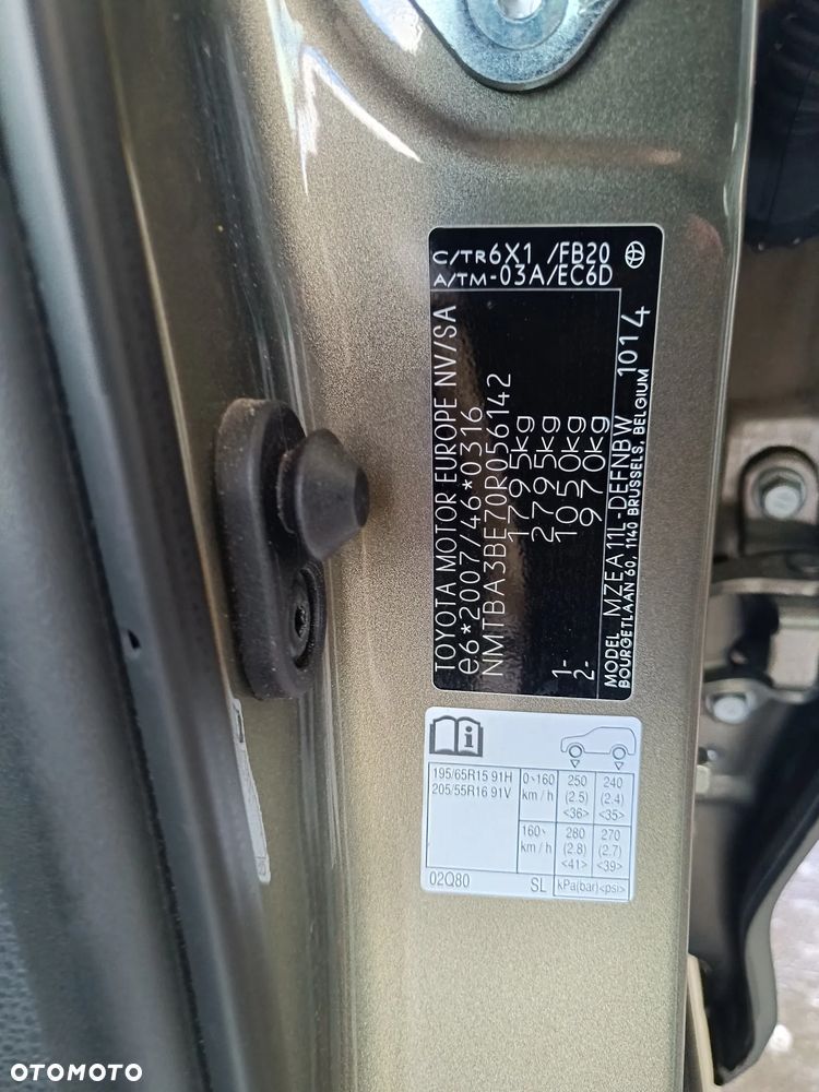 Toyota Corolla 1.5 Comfort - 33
